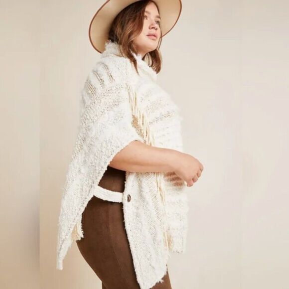 Anthropologie Marilyn Knit Poncho Sweater Fringe Size Medium/Large Petite Cream - Picture 2 of 10